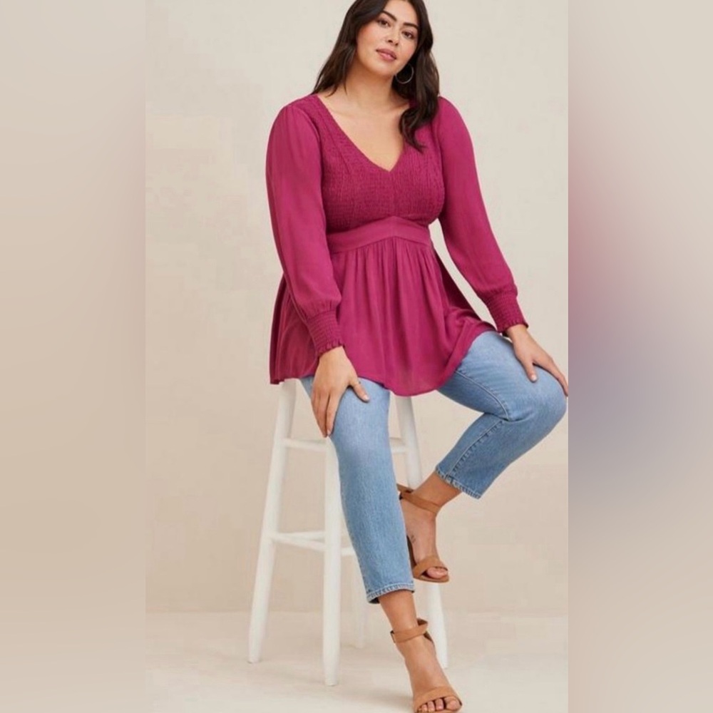Torrid Babydoll Crinkle Gauze Smocked Top Size Medium New
